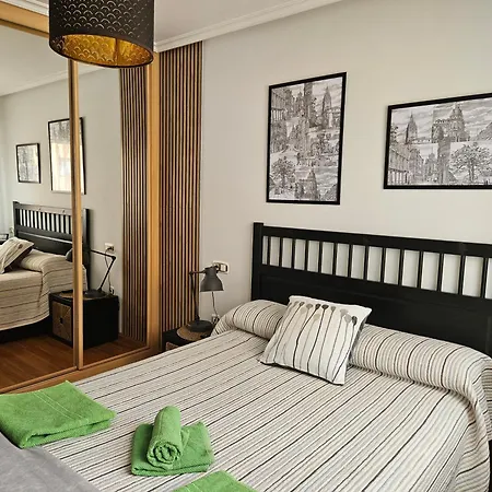 Apartamento Prados Wifi Y Parking Oviedo